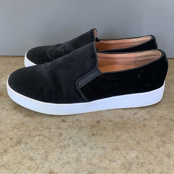 Vionic Velour Black Loafers Size 8.5 - Picture 2 of 11